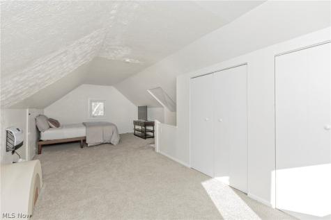 2588 Queenston Road Cleveland Heights OH 44118