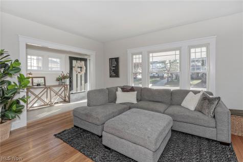 2588 Queenston Road Cleveland Heights OH 44118