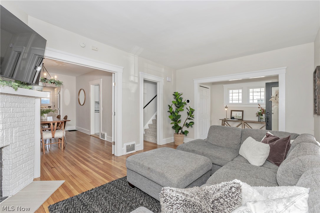 2588 Queenston Road Cleveland Heights OH 44118