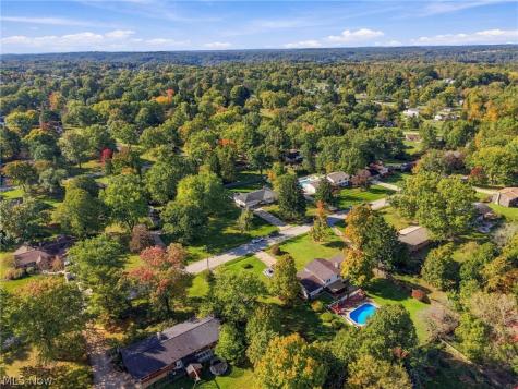 656 N Hidden Valley Road Cuyahoga Falls OH 44223