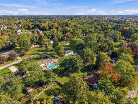 656 N Hidden Valley Road Cuyahoga Falls OH 44223