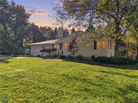 656 N Hidden Valley Road Cuyahoga Falls OH 44223
