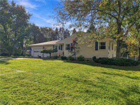 656 N Hidden Valley Road Cuyahoga Falls OH 44223