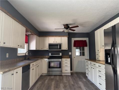 3337 Northern Street NE Canton OH 44721