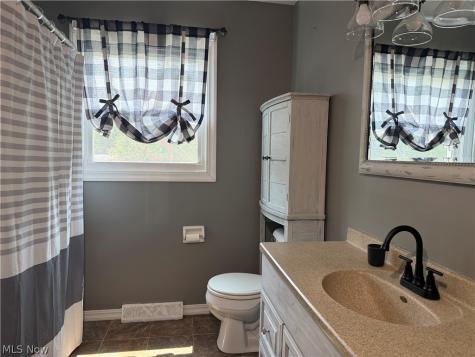 3337 Northern Street NE Canton OH 44721