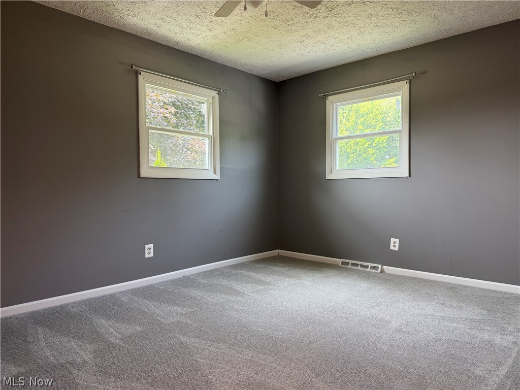 3337 Northern Street NE Canton OH 44721