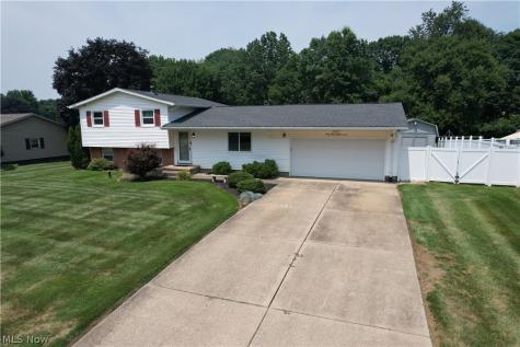 3337 Northern Street NE Canton OH 44721