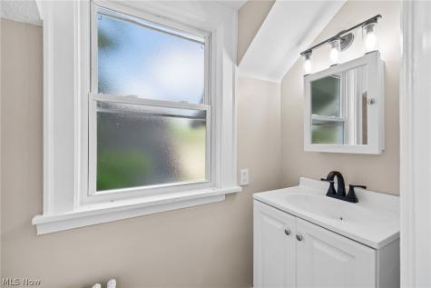 889 Grayton Road Berea OH 44017