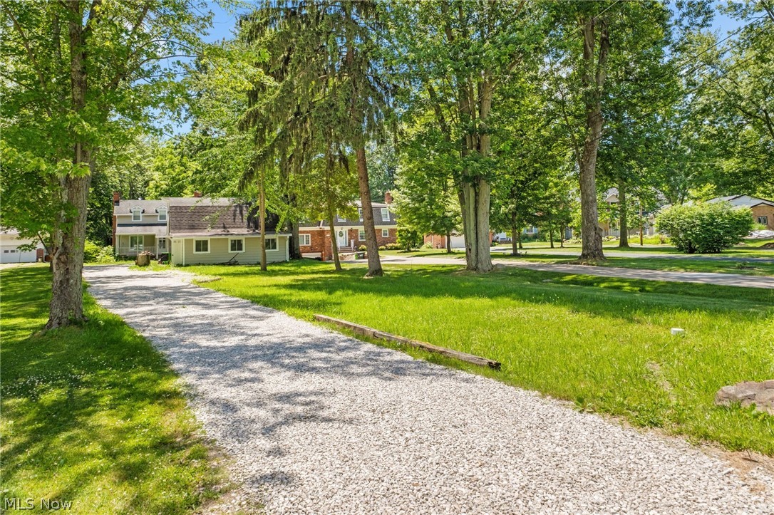 889 Grayton Road Berea OH 44017