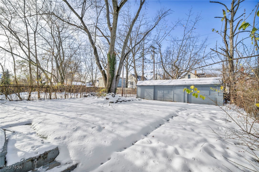 4246 E 116th Street Cleveland OH 44105