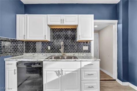 4246 E 116th Street Cleveland OH 44105