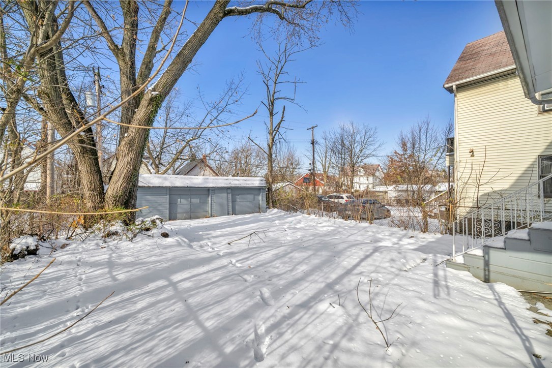 4246 E 116th Street Cleveland OH 44105
