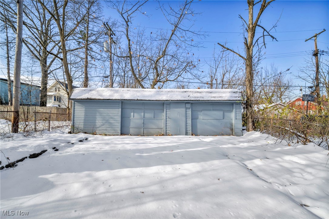 4246 E 116th Street Cleveland OH 44105
