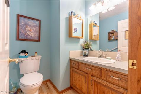 4381 Golden Eagle Road NW Massillon OH 44646