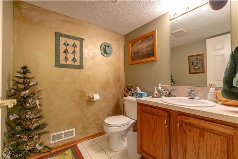 4381 Golden Eagle Road NW Massillon OH 44646