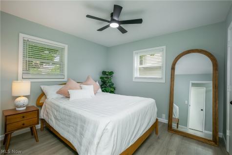 3816 Root Avenue NE Canton OH 44705