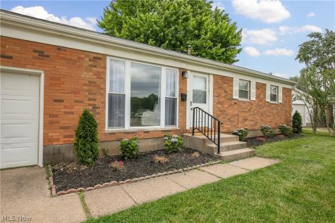3816 Root Avenue NE Canton OH 44705