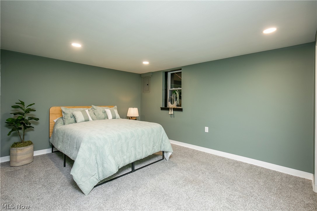 3816 Root Avenue NE Canton OH 44705