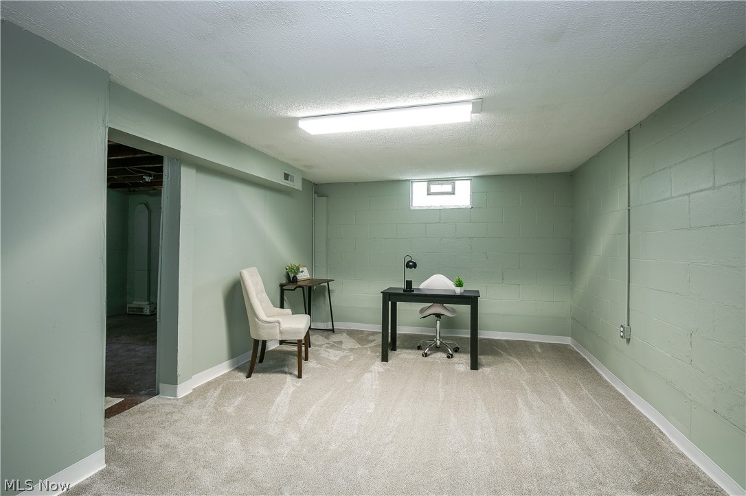 3816 Root Avenue NE Canton OH 44705
