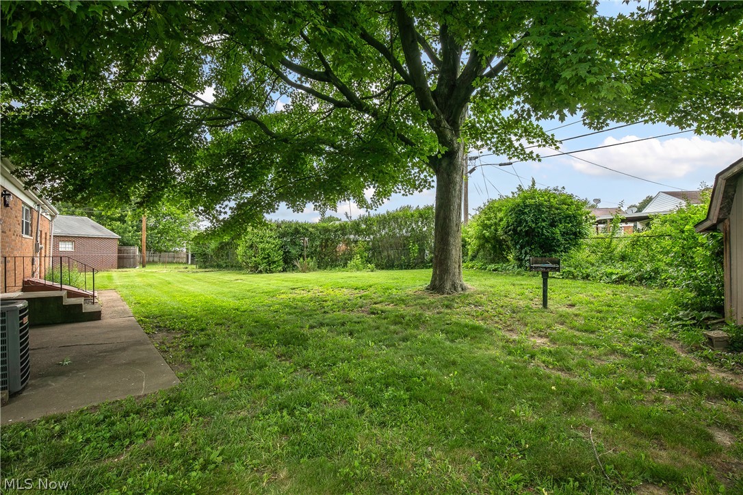 3816 Root Avenue NE Canton OH 44705