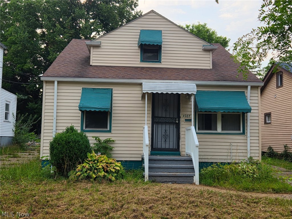 4287 E 162nd Street Cleveland OH 44128