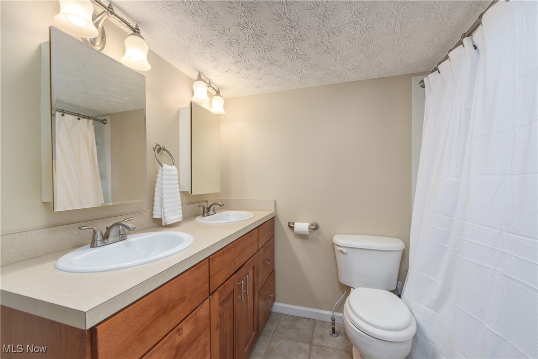 8435 Wiese Road Brecksville OH 44141