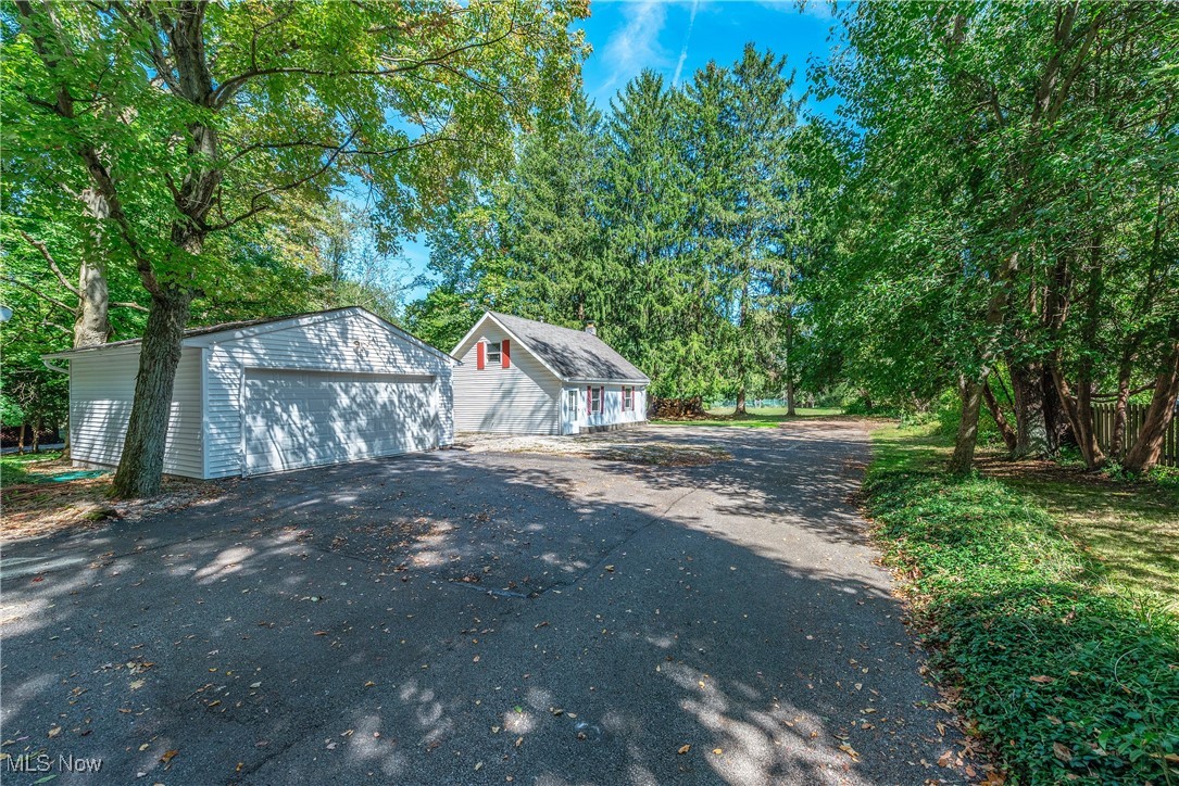 8435 Wiese Road Brecksville OH 44141