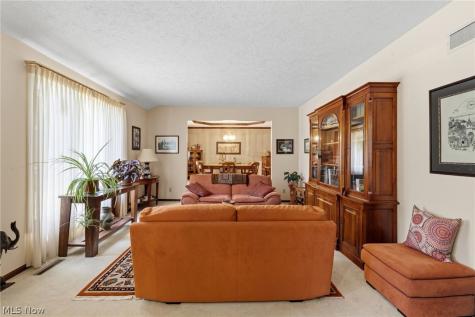 1588 Royal Oak Drive Mansfield OH 44906