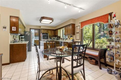 1588 Royal Oak Drive Mansfield OH 44906