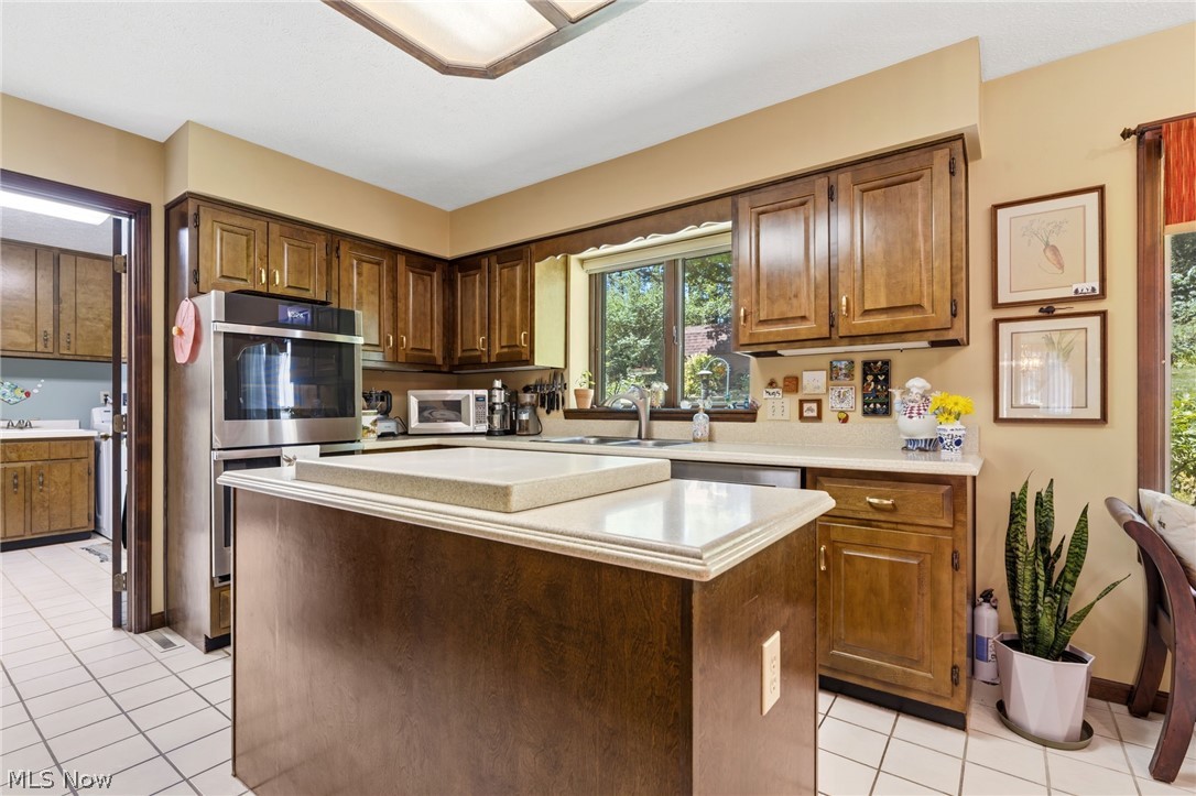 1588 Royal Oak Drive Mansfield OH 44906