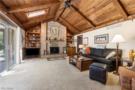 1588 Royal Oak Drive Mansfield OH 44906