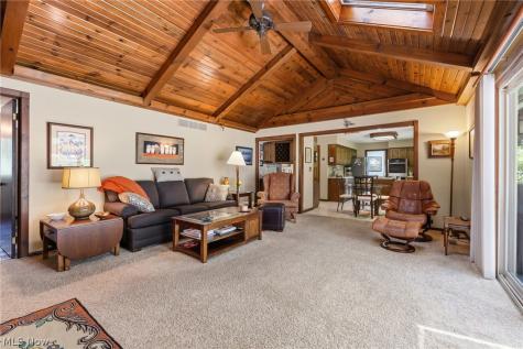 1588 Royal Oak Drive Mansfield OH 44906