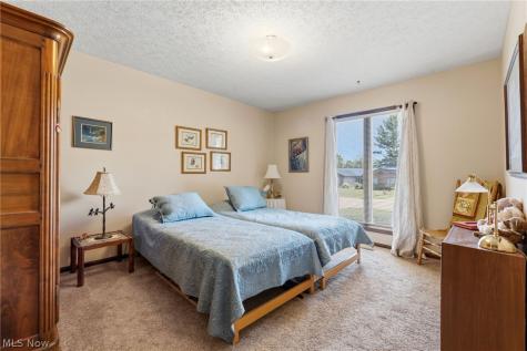 1588 Royal Oak Drive Mansfield OH 44906
