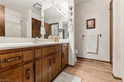 1588 Royal Oak Drive Mansfield OH 44906