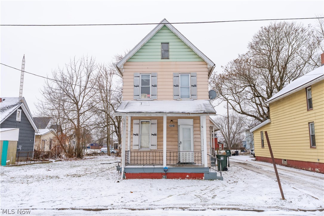 1318 4th Street NE Canton OH 44704