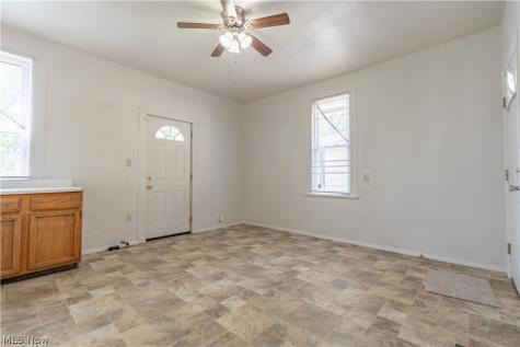 1318 4th Street NE Canton OH 44704