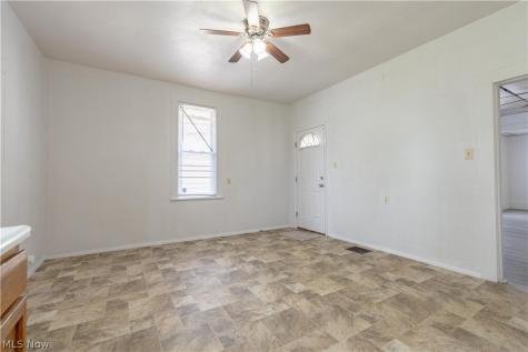 1318 4th Street NE Canton OH 44704