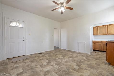 1318 4th Street NE Canton OH 44704