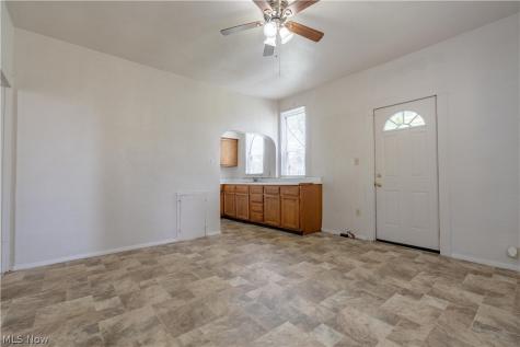 1318 4th Street NE Canton OH 44704