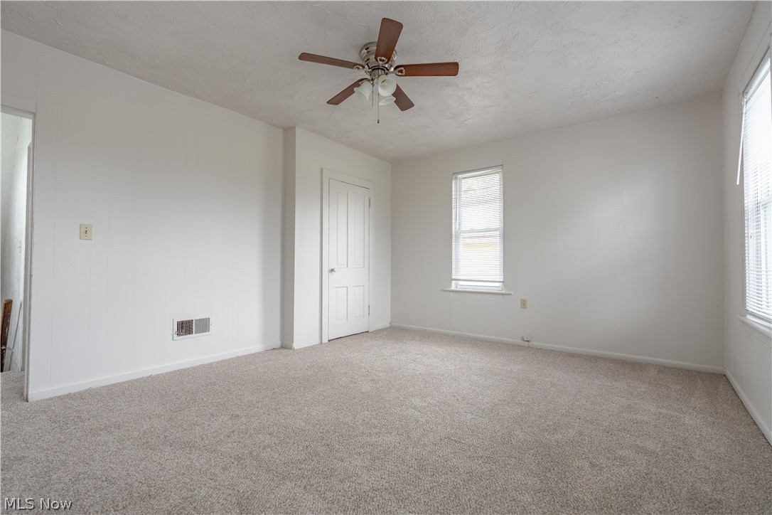 1318 4th Street NE Canton OH 44704