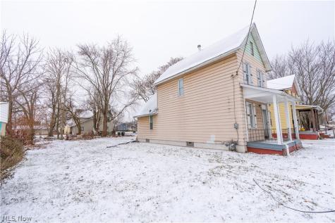 1318 4th Street NE Canton OH 44704