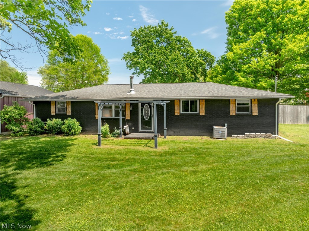 3190 Irish Road Magnolia OH 44643