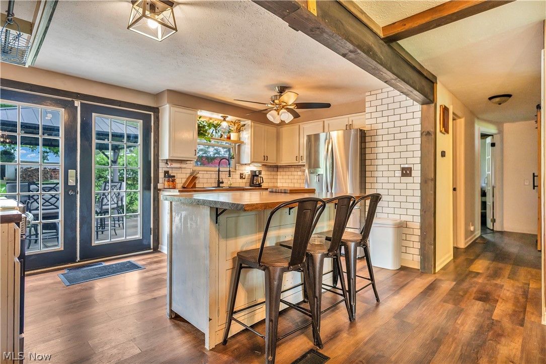 3190 Irish Road Magnolia OH 44643