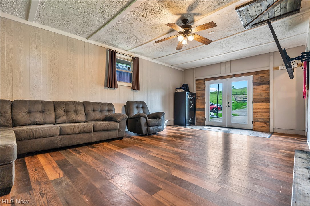 3190 Irish Road Magnolia OH 44643