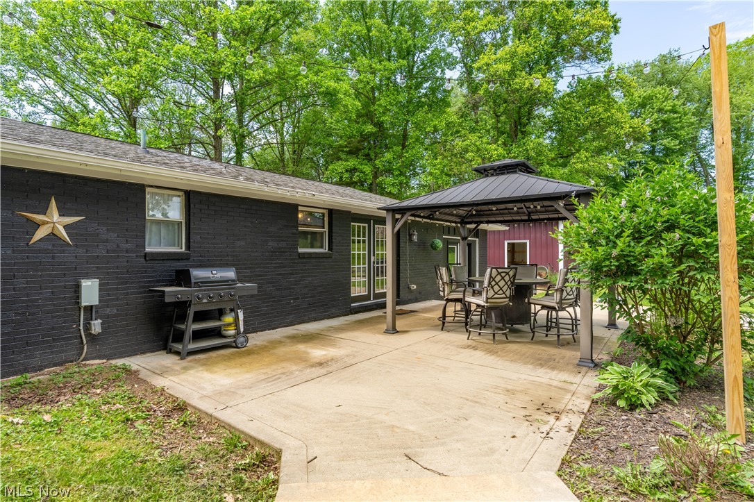 3190 Irish Road Magnolia OH 44643