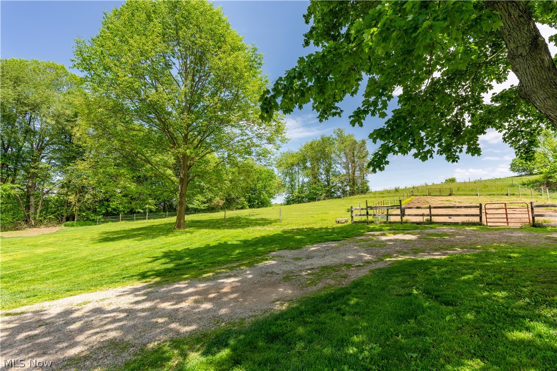 3190 Irish Road Magnolia OH 44643
