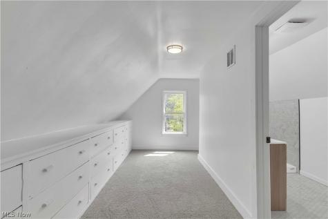 2233 E 93rd Street Cleveland OH 44106