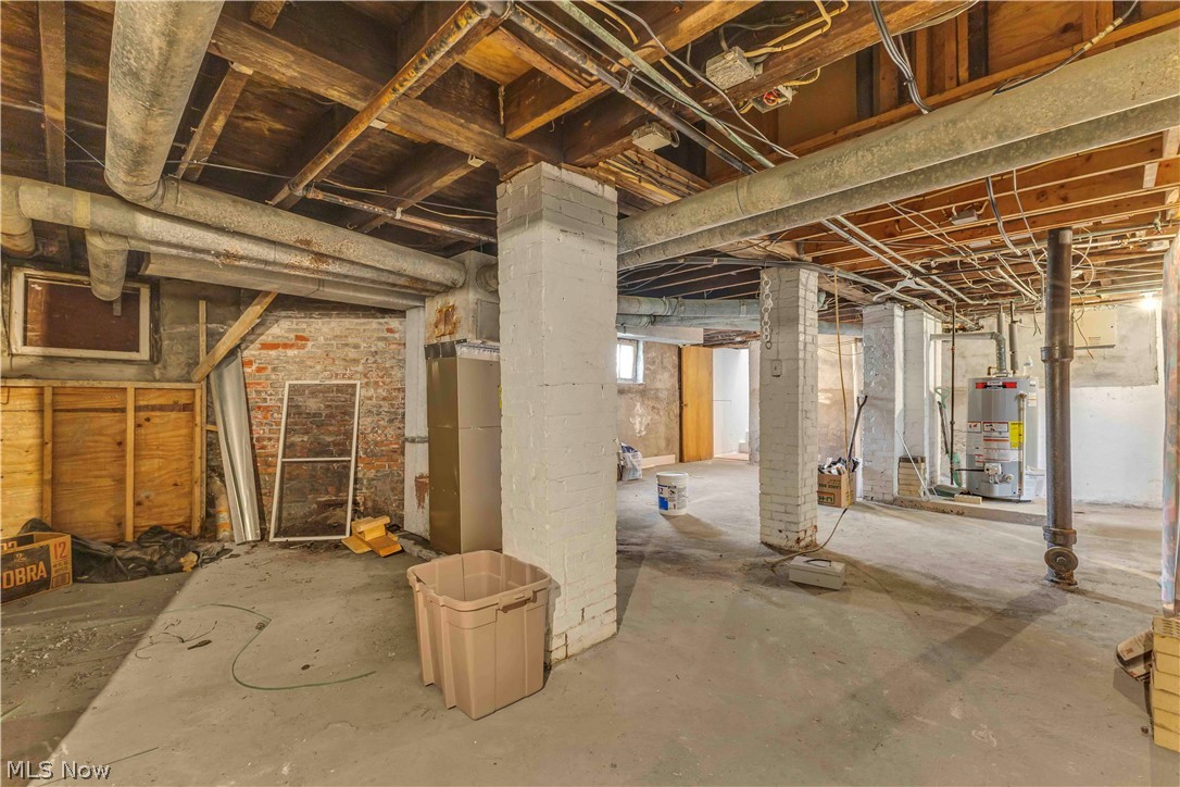 2233 E 93rd Street Cleveland OH 44106