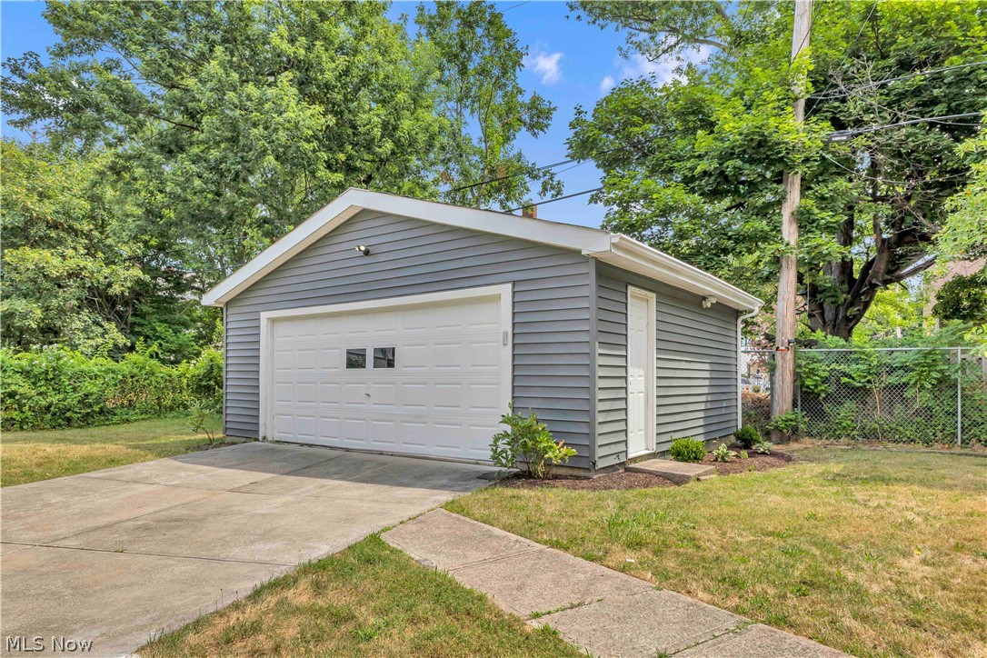 2233 E 93rd Street Cleveland OH 44106