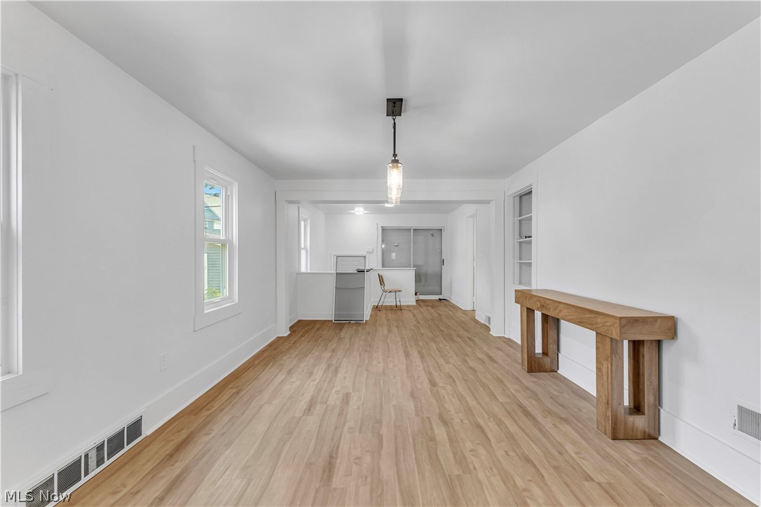 2233 E 93rd Street Cleveland OH 44106